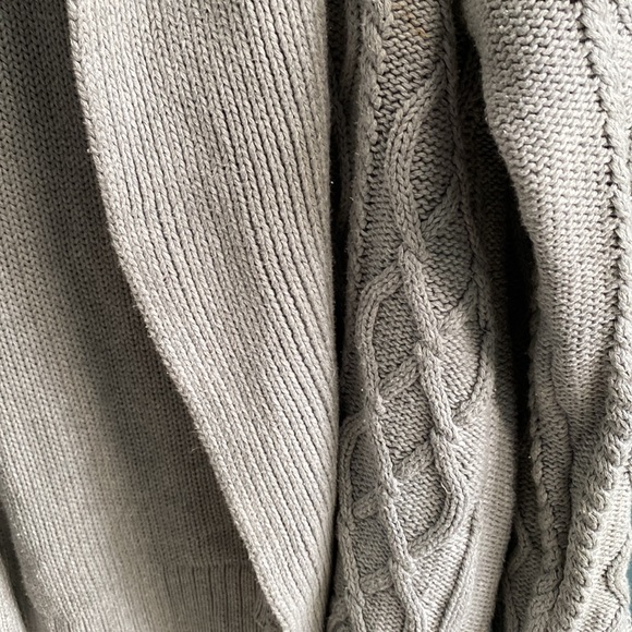 GAP Cardigan - Picture 3 of 4